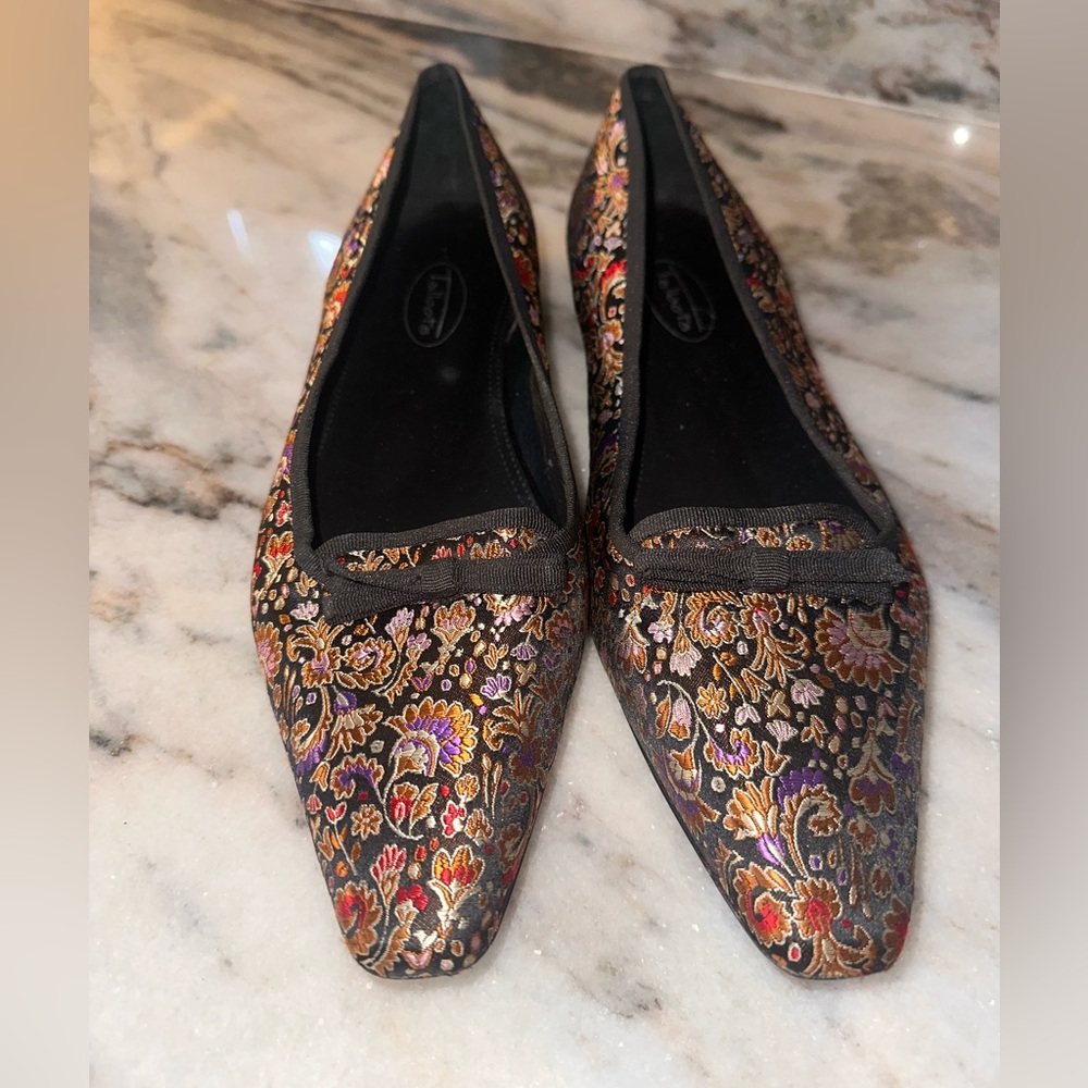Talbots Size 8.5 Pointy Square Toe Tapestry Floral Patterned Women's Flats Shoes